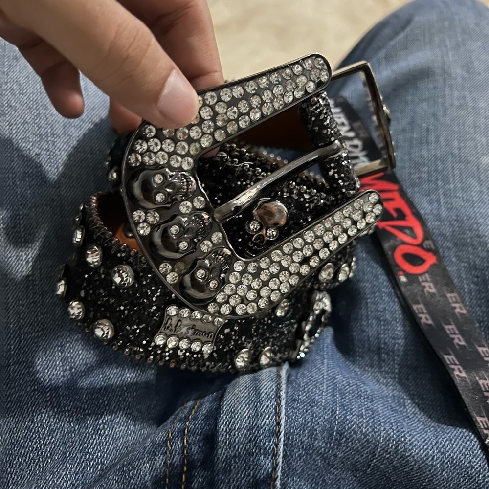B B Simon belt